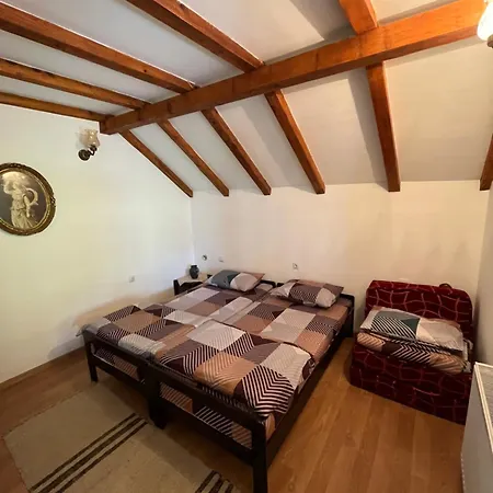Vikendica Nada Guest house *